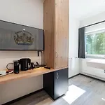 Wisonbrona Hotel *