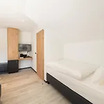 Hotel Wisonbrona *