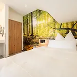 Wisonbrona Hotel